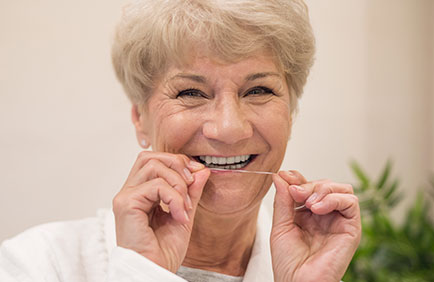 Dra Debora Reis – Implante Dentário Dra Debora Reis - Implante Dentário